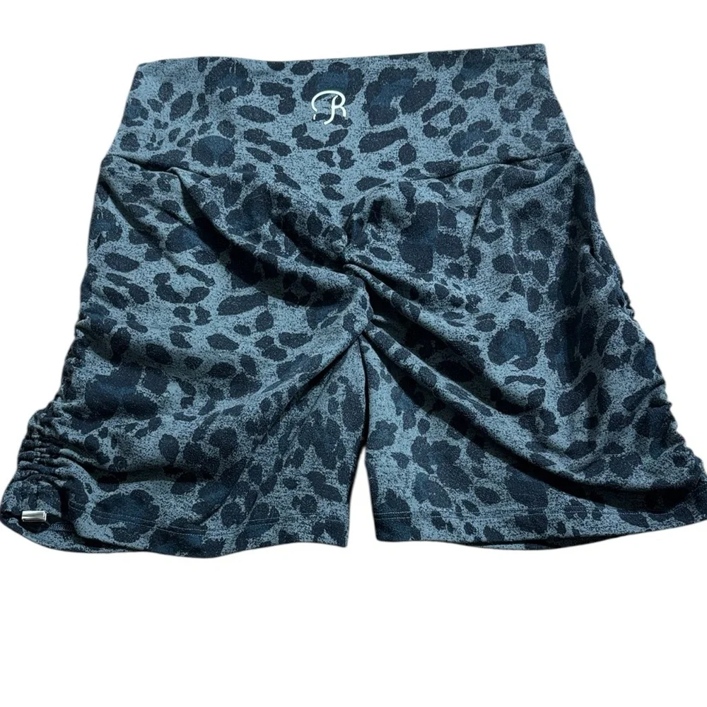 Bombshell sportswear women’s contour toggle shorts leopard scrunch adjustable - Picture 4 of 4
